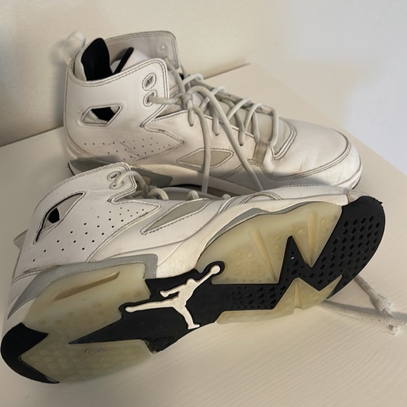Jordans shoes female - Picture 4 of 5
